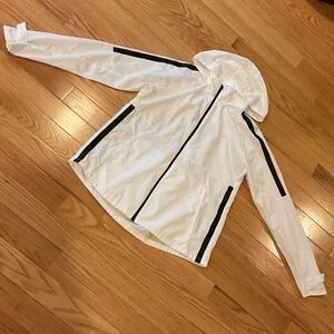 Layer 8 White Hooded Windbreaker with Black Trim NWOT ptp 20” medium spring